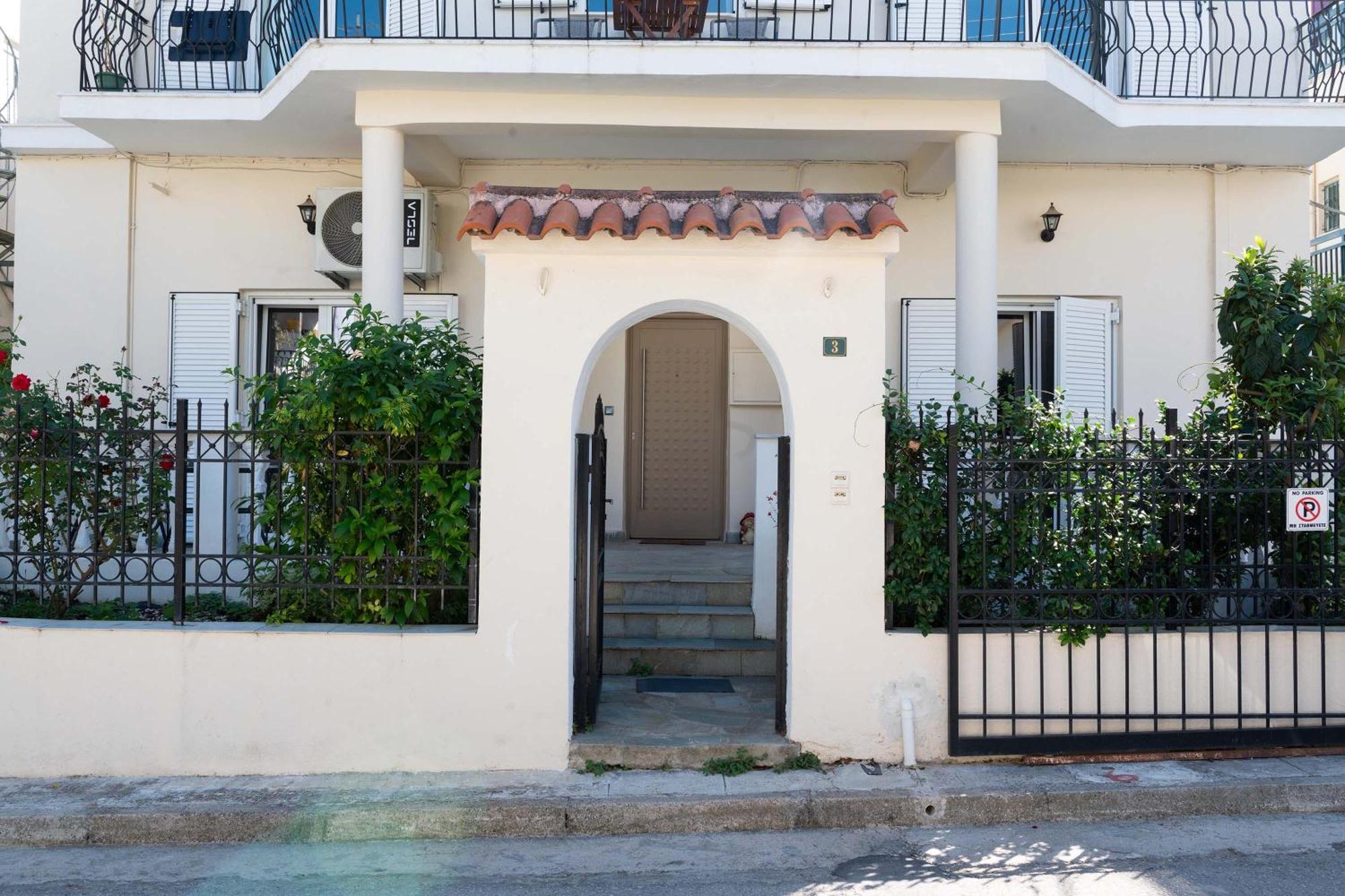 Private Spacious Athens